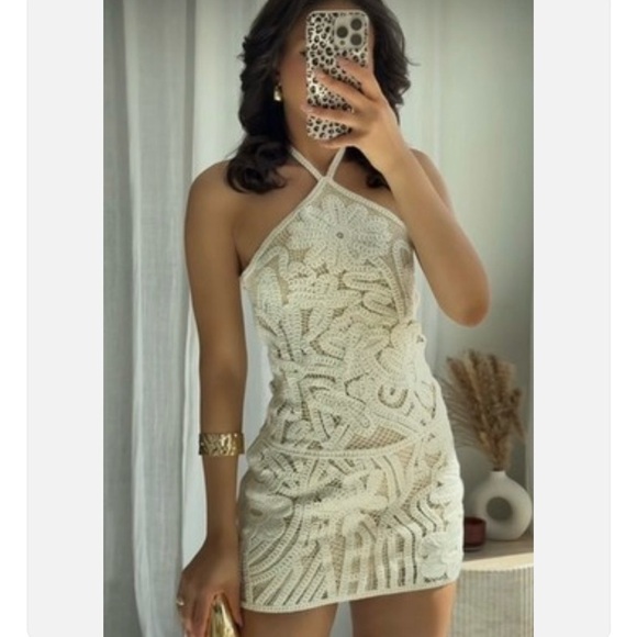 Zara Dresses & Skirts - VIRAL NEW ! ZARA 2025 COLLECTION BLOGGER FAV DRESS 
M 
🚨FIRM PRICE NO DISCOUNT